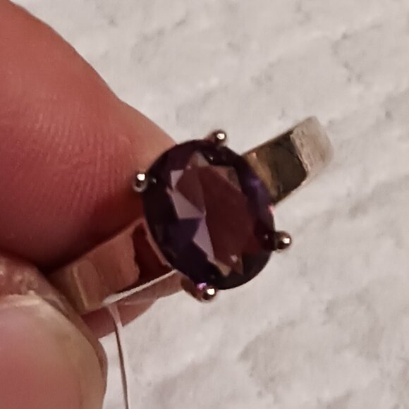 Purple Amethyst Silver Solitaire Fashion Ring Size 7 NWOT - Picture 16 of 16